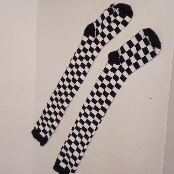 $4 Add-on Really Long Checkered Socks - Kid Size (1 Pair) - Picture 3 of 5